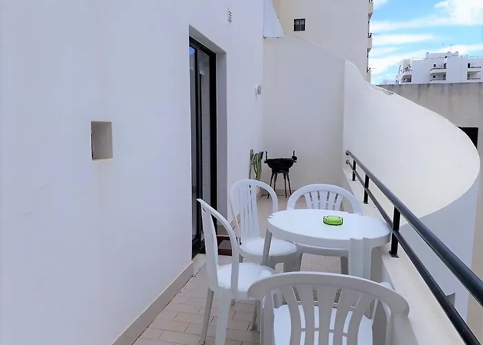 아파트 Satelite Ac&garagem 쿼테이라