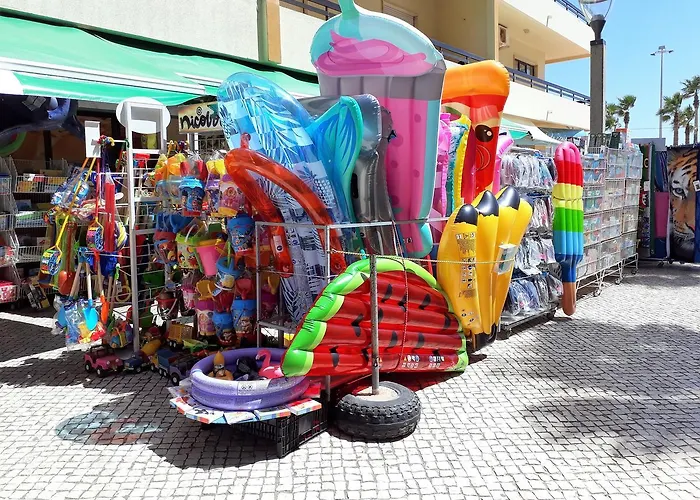 Satelite Ac&garagem 公寓